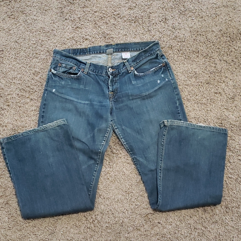 Lucky brand